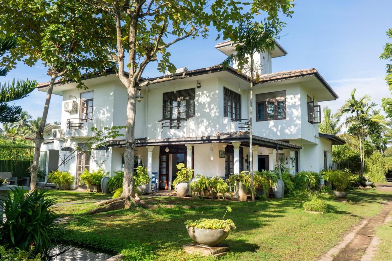 Villa Sarakkuwa Pamunugama Экстерьер фото
