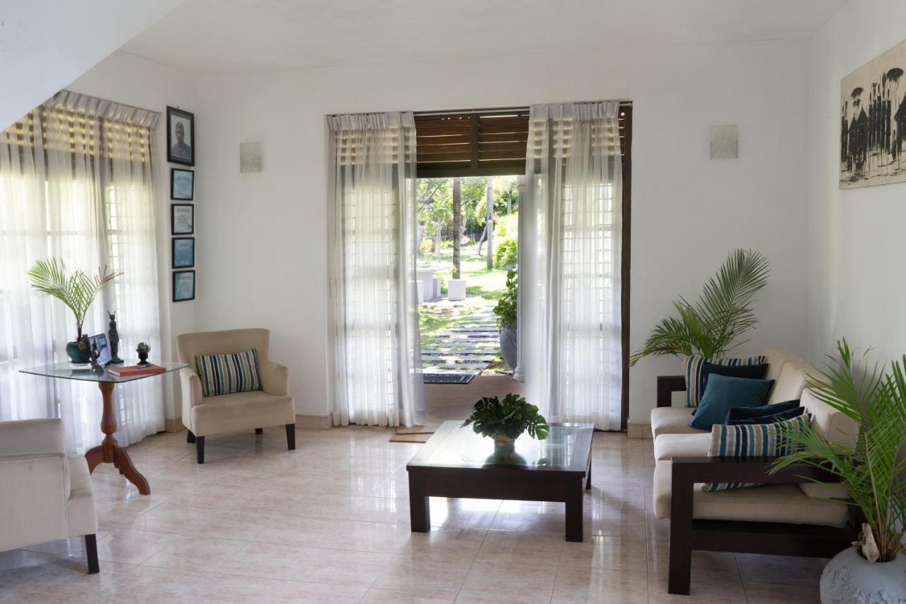 Villa Sarakkuwa Pamunugama Экстерьер фото
