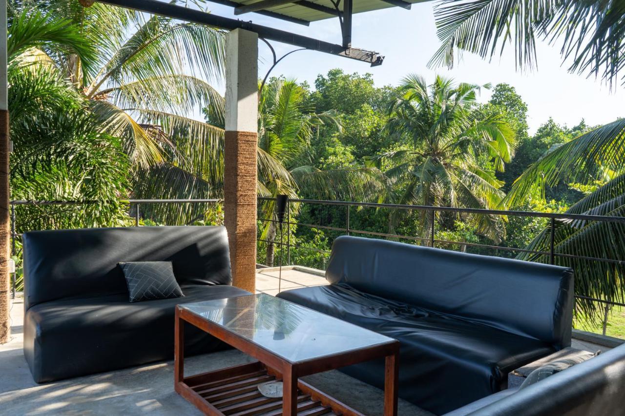 Villa Sarakkuwa Pamunugama Экстерьер фото