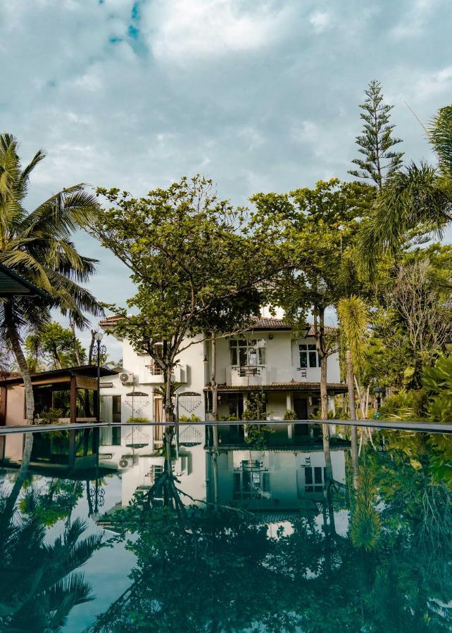Villa Sarakkuwa Pamunugama Экстерьер фото
